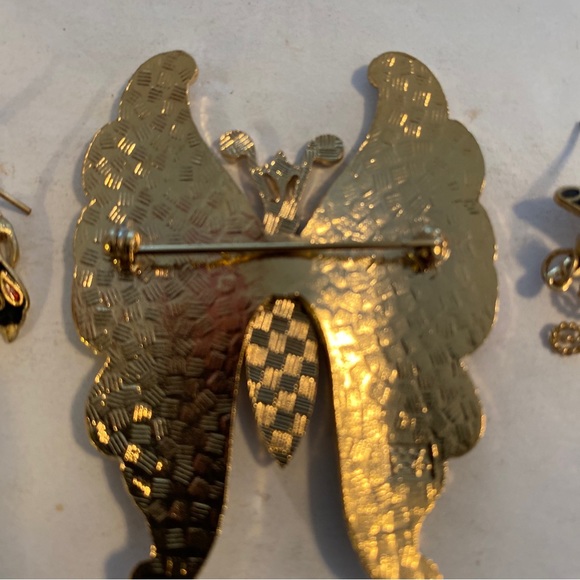 Signed Fisher & Crown Pin/Brooch & Earrings Set - Picture 5 of 5